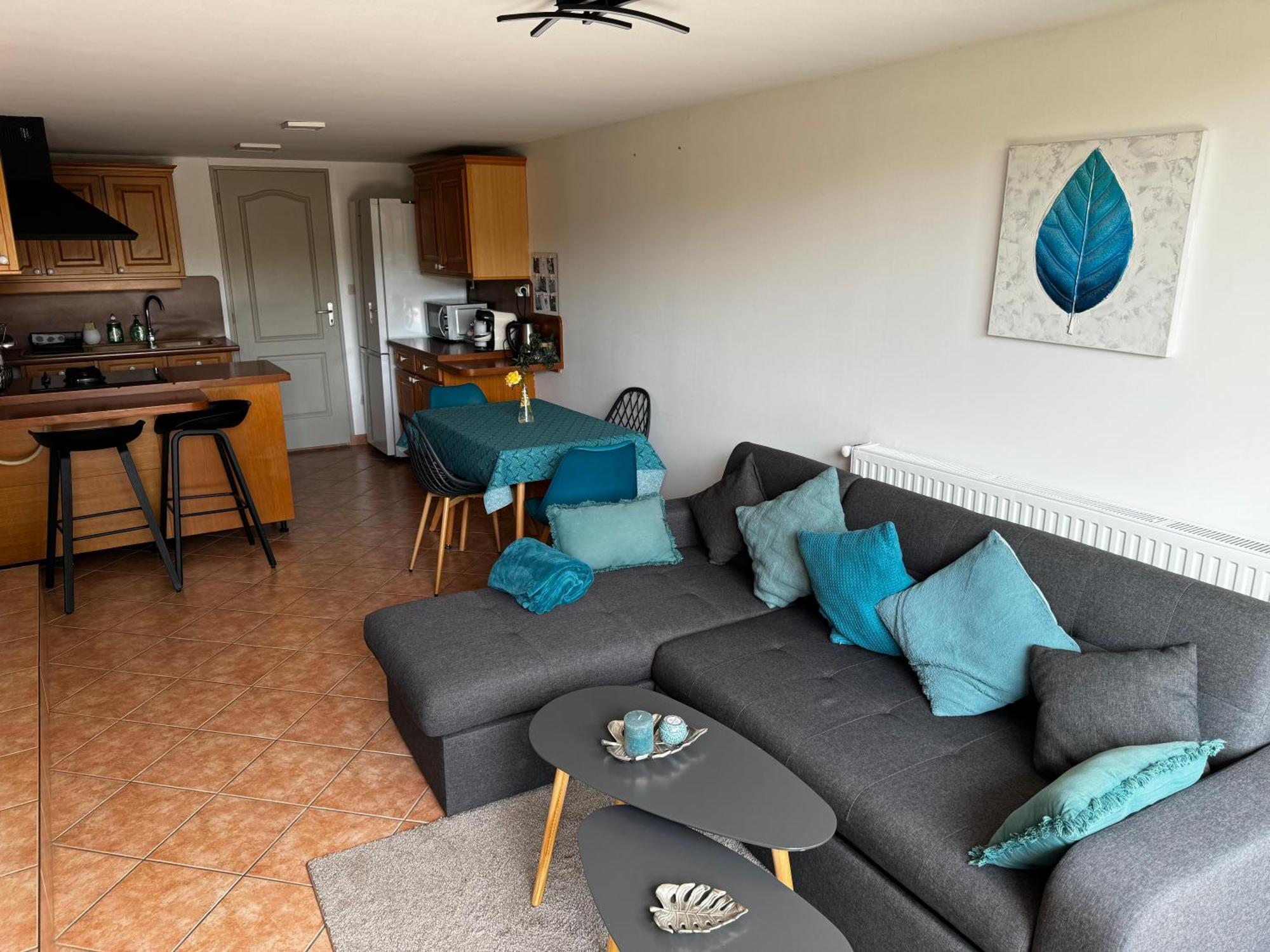 Au Calme Dans Maison En Rez De Jardin A 2,2 Kms Du Groupama Stadium Et Salle Ldlc Arena Meyzieu Exteriör bild