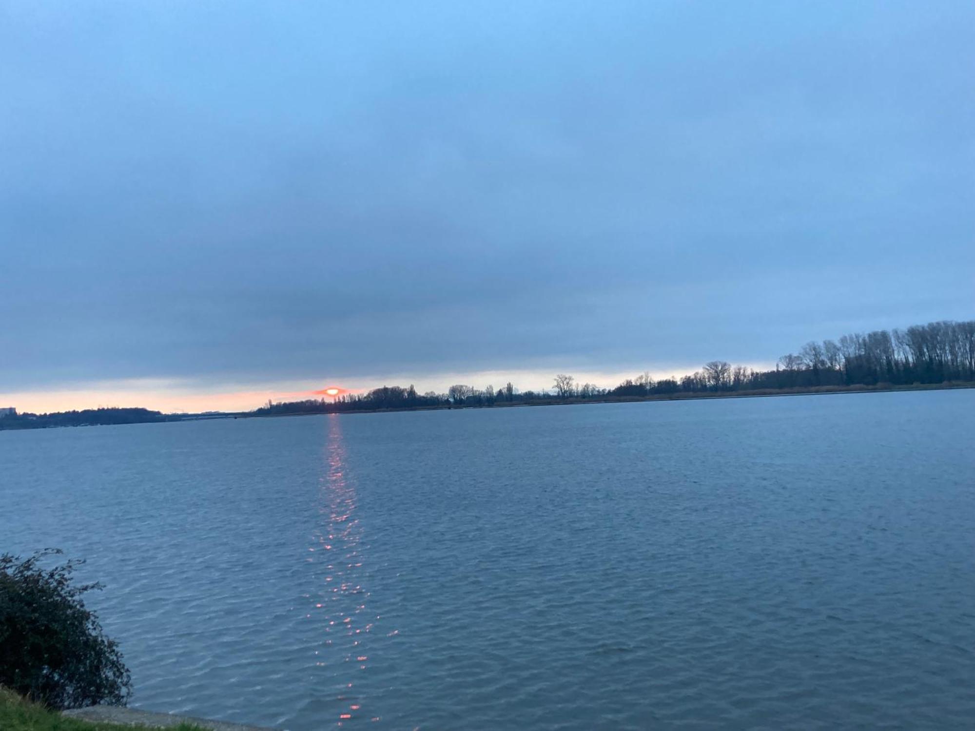 Au Calme Dans Maison En Rez De Jardin A 2,2 Kms Du Groupama Stadium Et Salle Ldlc Arena Meyzieu Exteriör bild